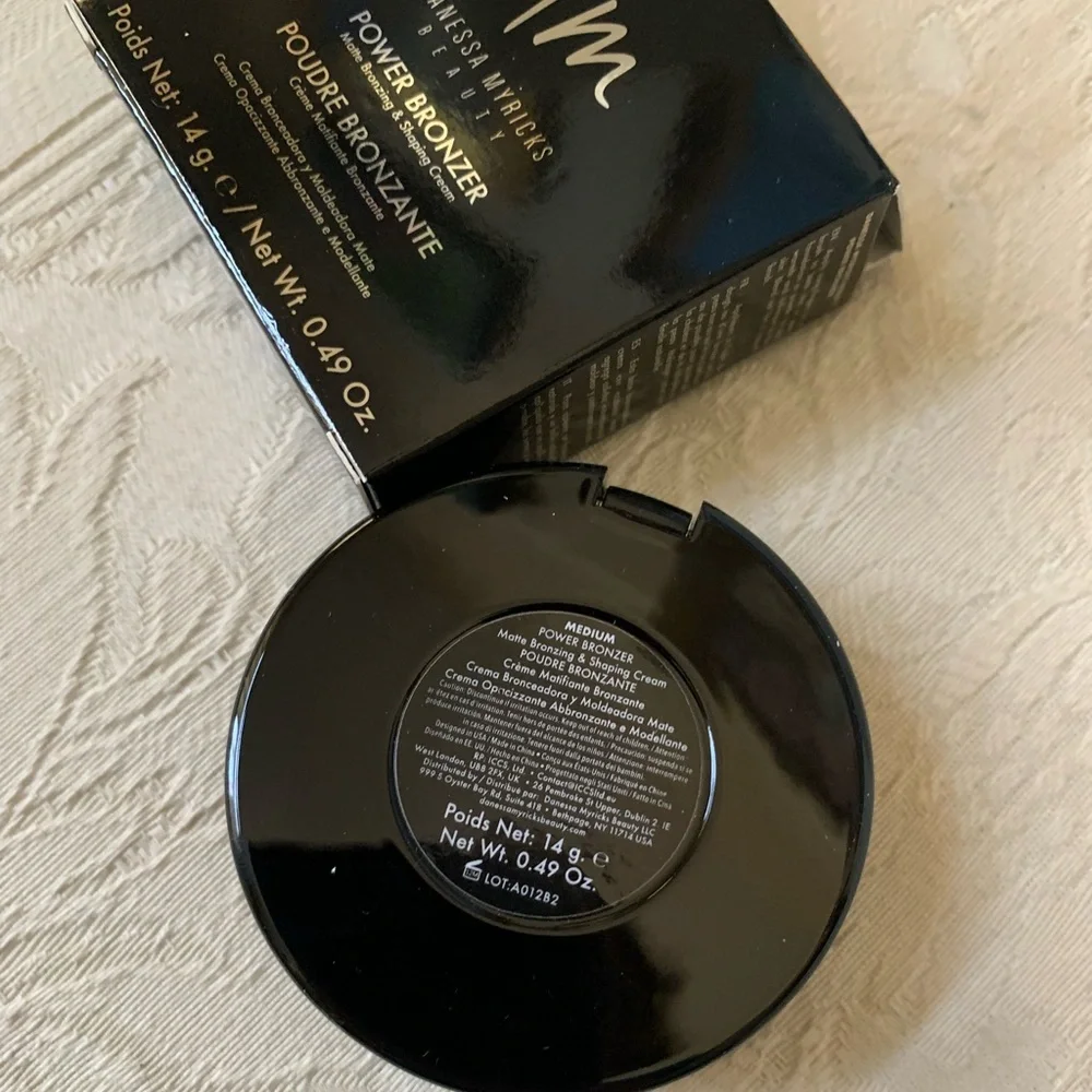 Danessa Myricks Power Cream Bronzer in Medium BNIB